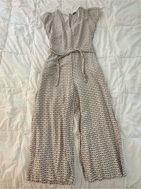 Ann-Taylor - Ruffle Sleeved Jumpsuit - Black, Beige & White (Size 0)